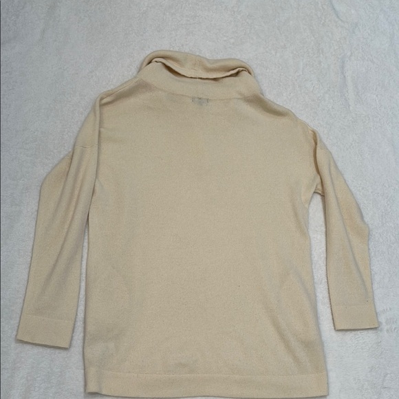 Splendid Cream Cowl Neck Sweater with Relaxed Fit 100% Cashmere Soft Knit - Picture 14 of 14